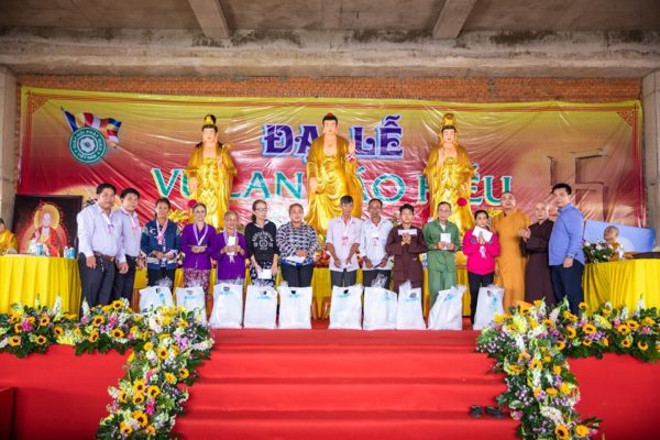 lễ vu lan tại hoa viên bình an