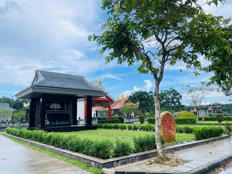 xây mộ sai ngày