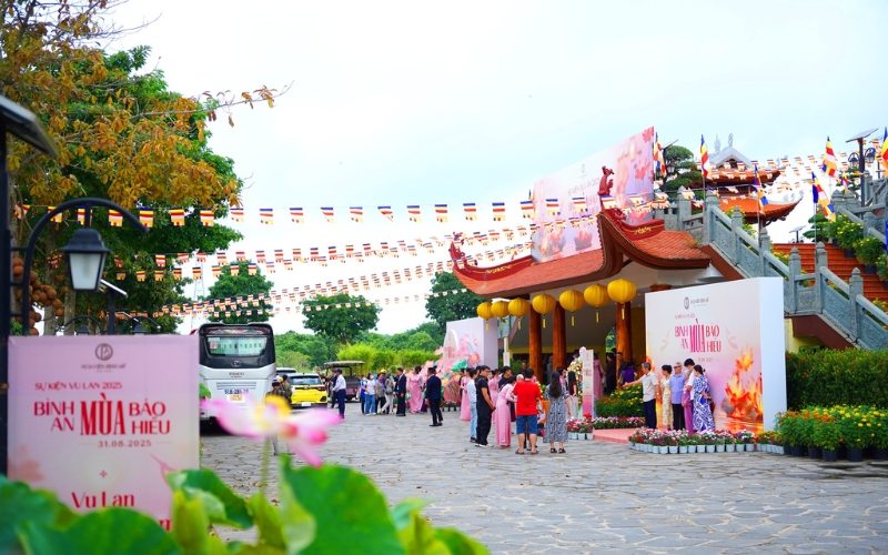 Khoảng cách TP.HCM – Hoa Viên Bình An