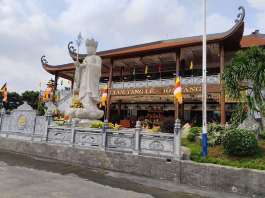 Nhu cầu đất nghĩa trang mùa Vu Lan