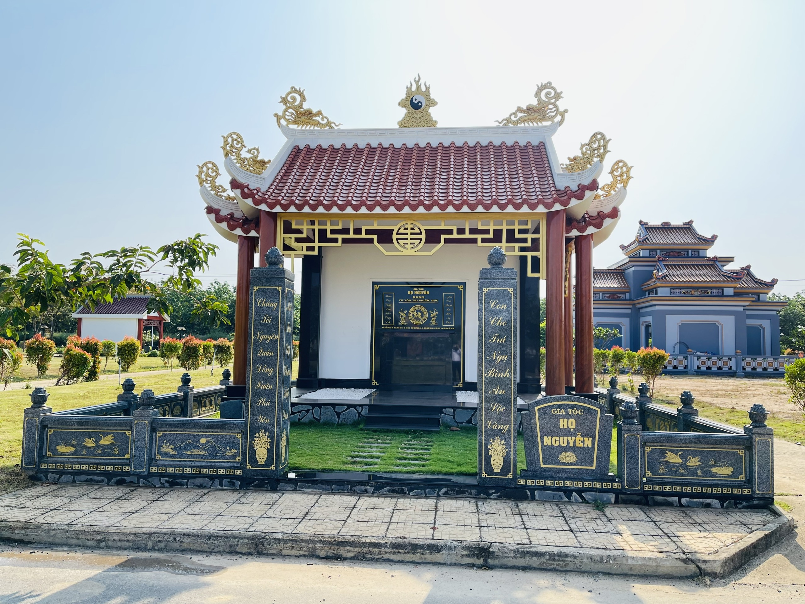 Hướng dẫn chọn mua và đặt đất mộ gia tộc tại Bình An
