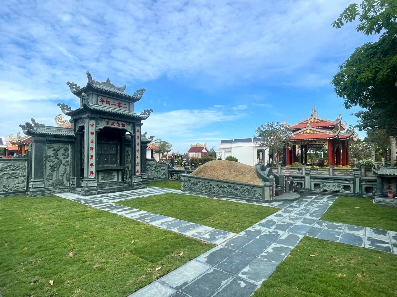 Yếu tố phong thủy quyết định khu mộ gia đình người Hoa tốt