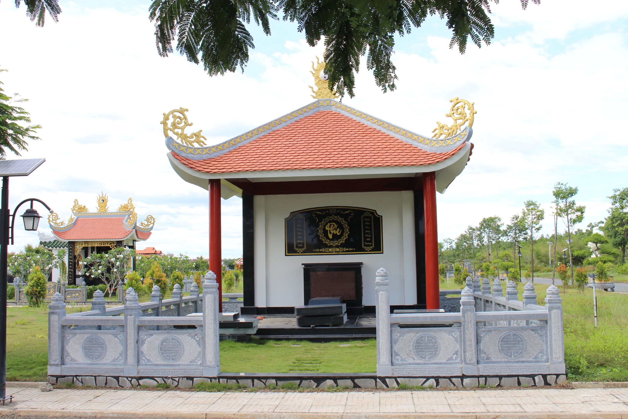 Hoa Viên Bình An là địa điểm không thể bỏ qua – nơi kết hợp hoàn hảo giữa không gian sinh thái và tâm linh.