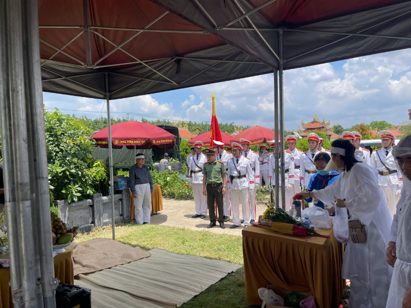ngày giờ tốt an táng
