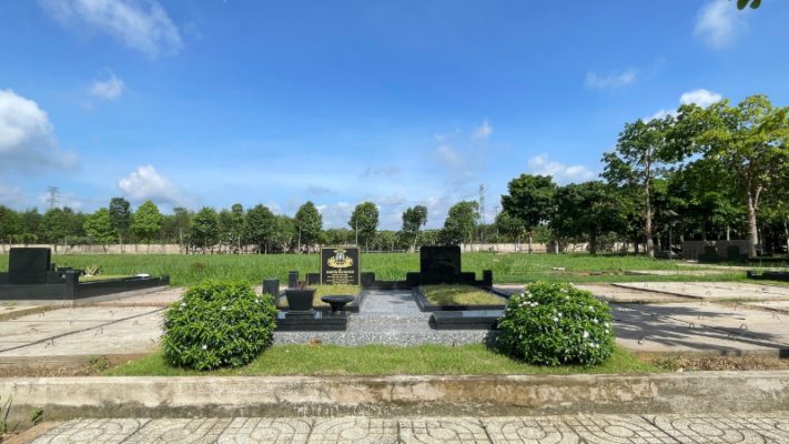 Mua đất mộ phần trước